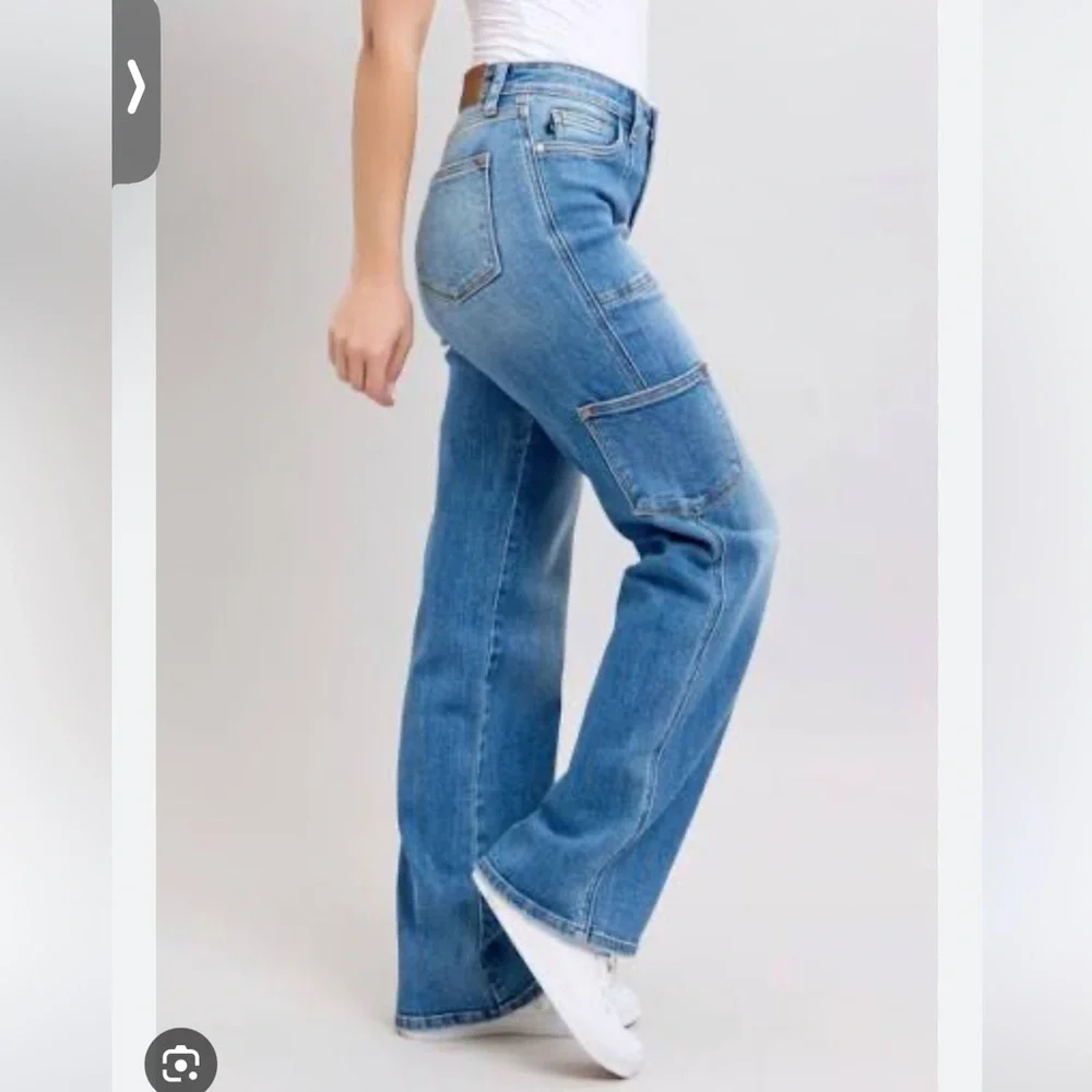 Judy Blue high rise straight jeans - Picture 2 of 4